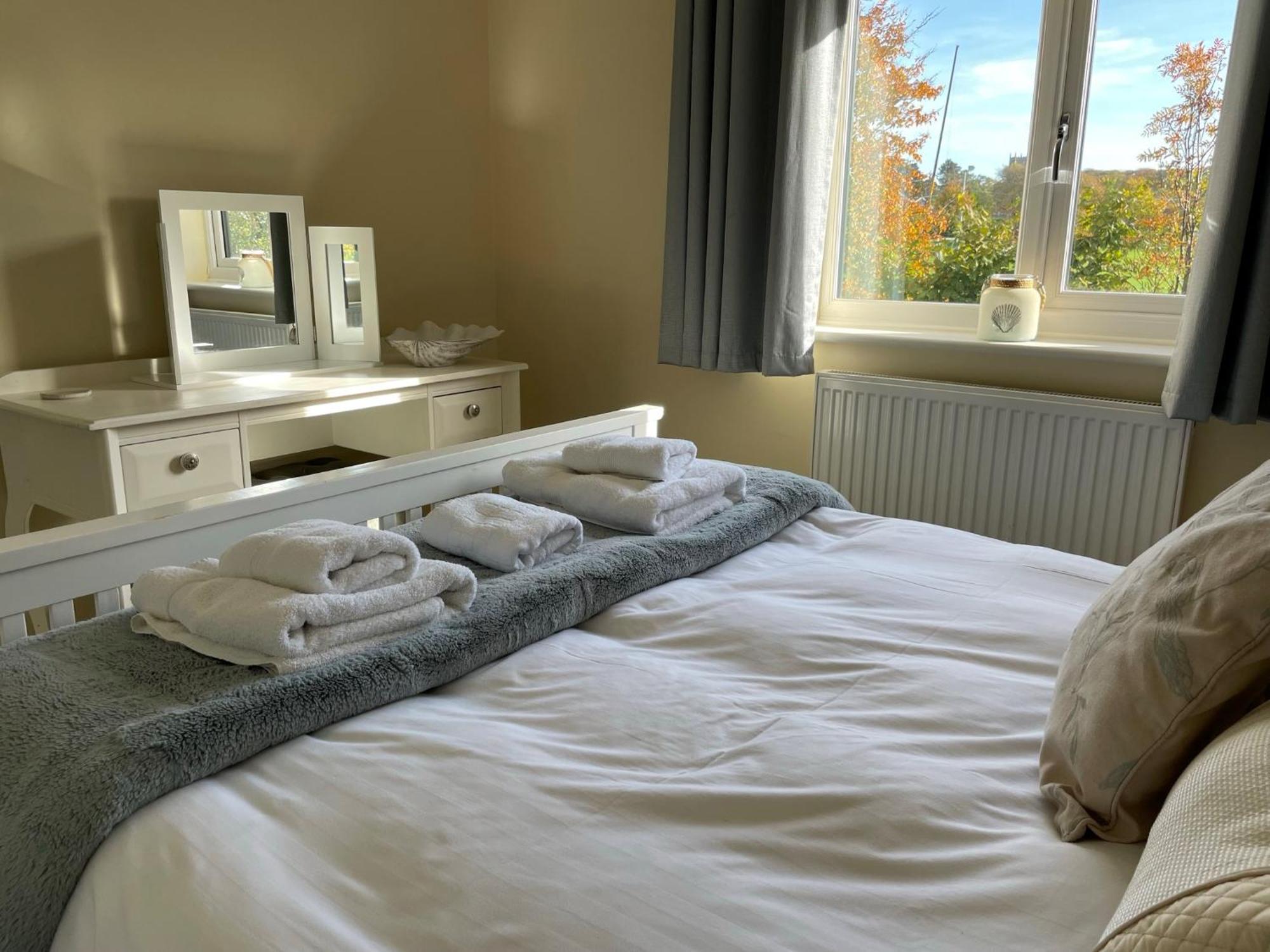 Saltkettle In Blakeney, Sleeping 12 In 5 Bedrooms เบลคนีย์ ภายนอก รูปภาพ